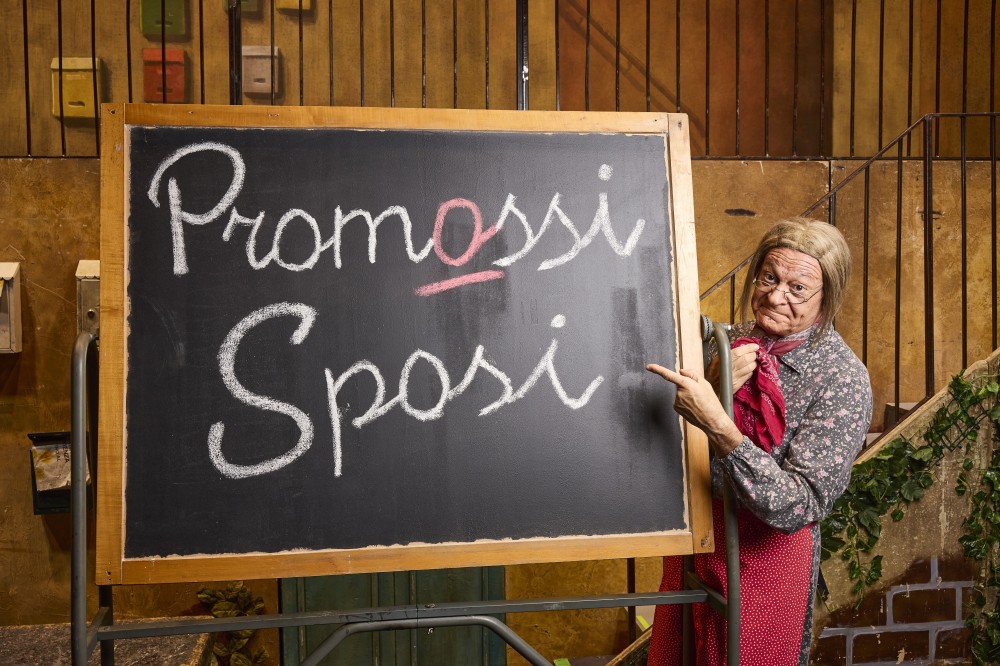 I Legnanesi tra risate, sentimenti e omaggi: arrivano I Promossi Sposi al Teatro Manzoni